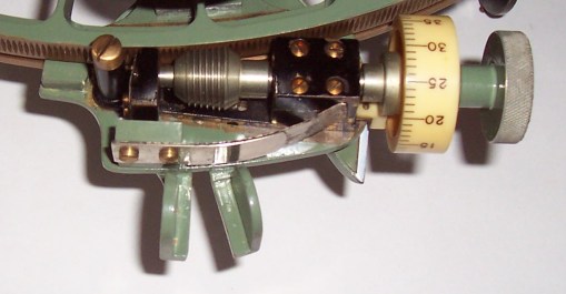 micrometer-detail