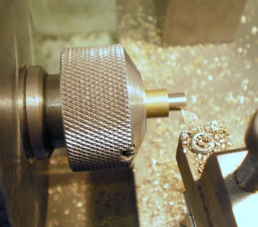 Figure 2: Turn spigot to fit nut.