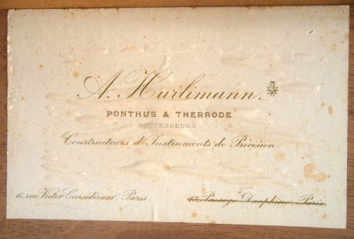 Figure 1 : Label in lid of case.