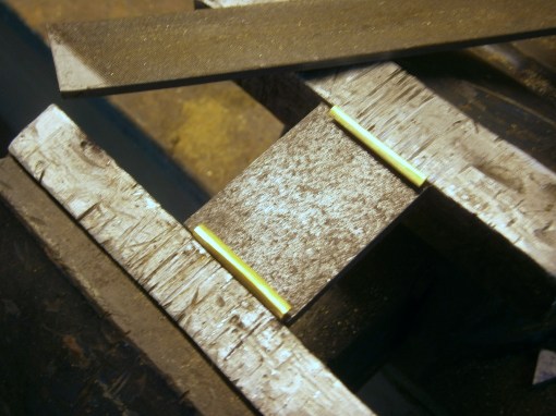 3 Folding index bracket